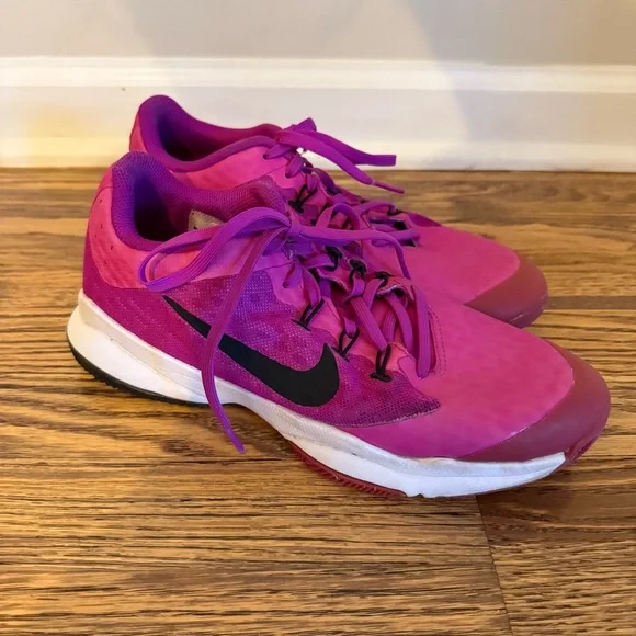 Nike Fuchsia and Black Tennis Shoes - Picture 2 of 5